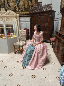 Mathilde Rodière avec son costume d'époque, Reconstitution historique de Pézenas